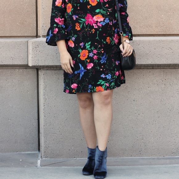Old Navy Black Floral Shift Dress - Picture 7 of 9
